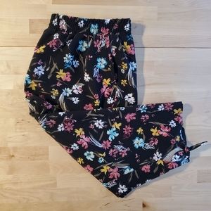 Black Floral Tie-Hem Crop Pants
